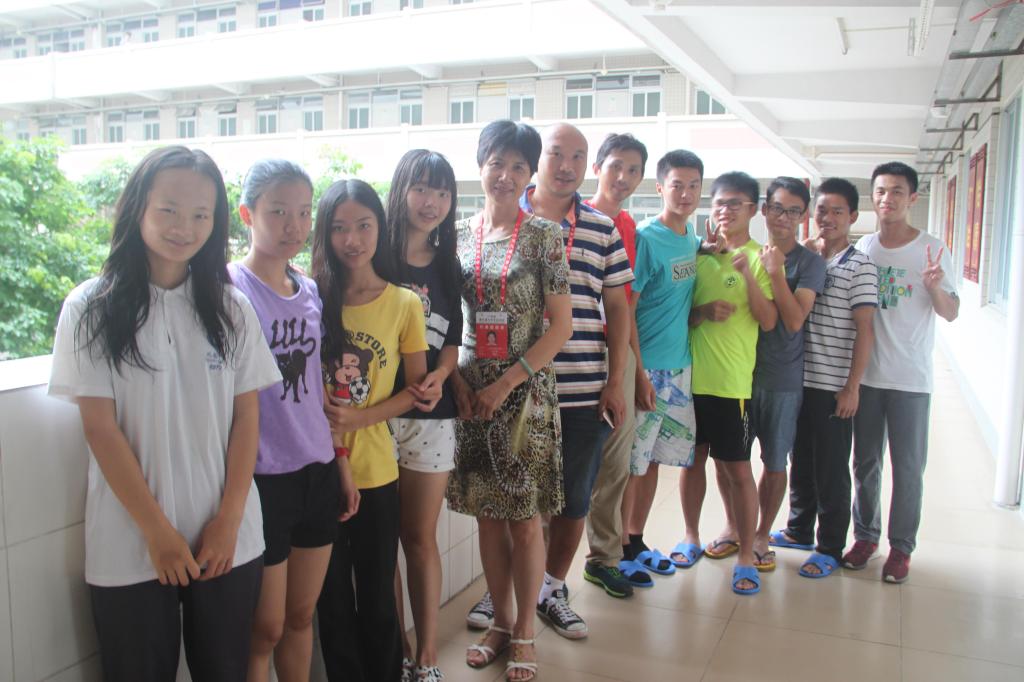 赛事中领导慰问