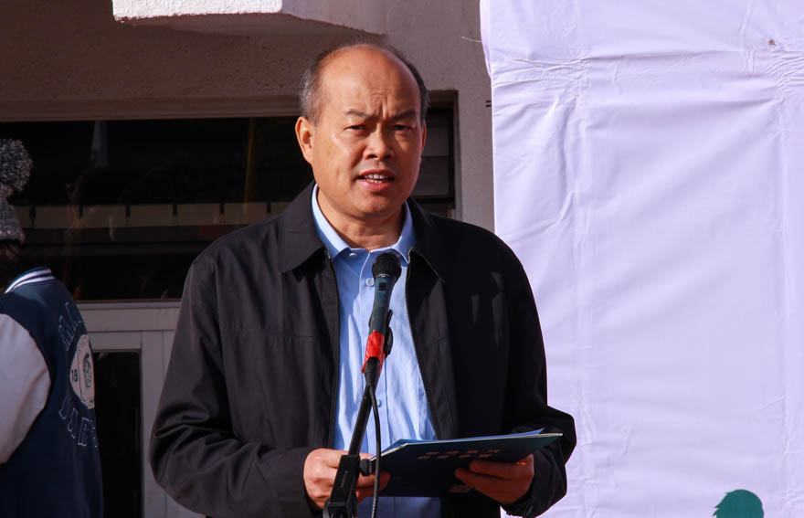 广东外语外贸大学党委副书记卢景辉发言