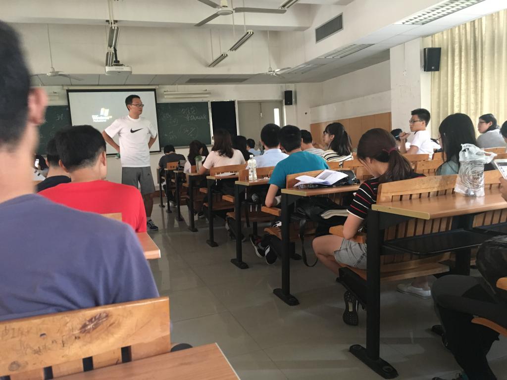 宋晴老师在南校讲解